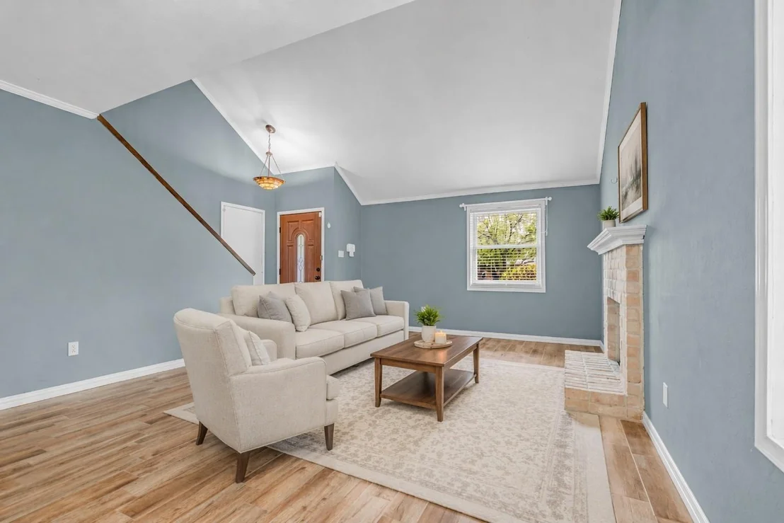 Photo of 17031 Seven Pines Drive