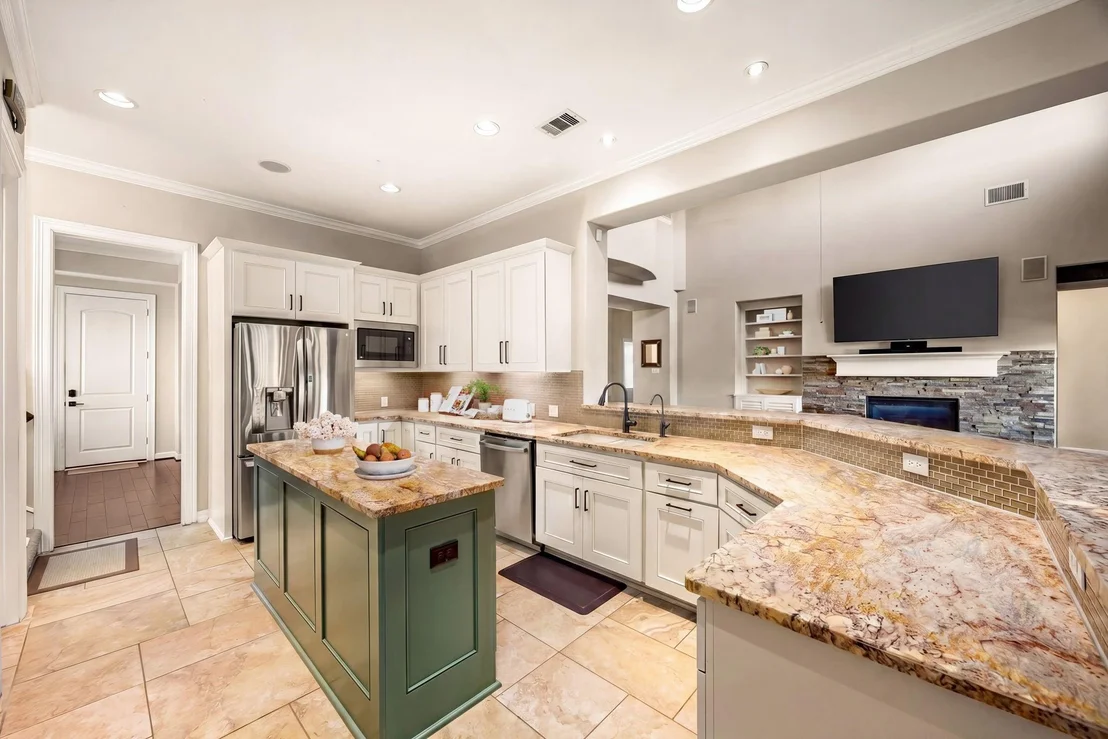 Photo of 5102 Hawthorne Bend Drive