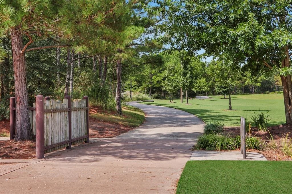 Photo of 59 E Wading Pond Circle