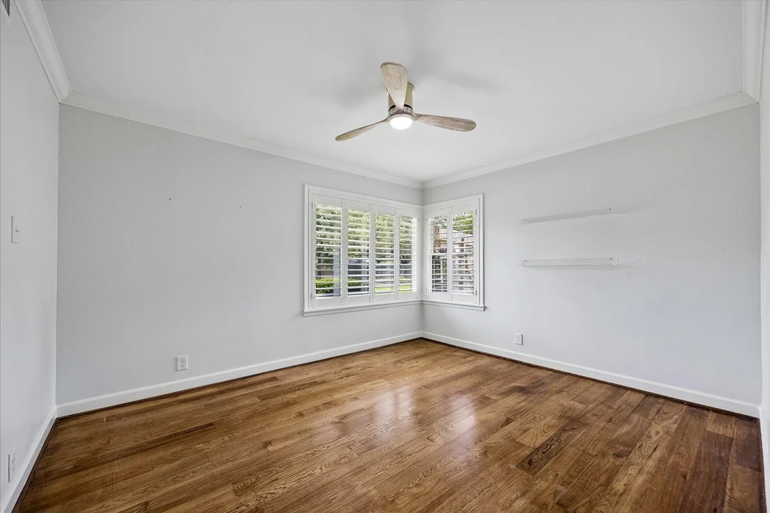 Photo of 8443 Westview Drive
