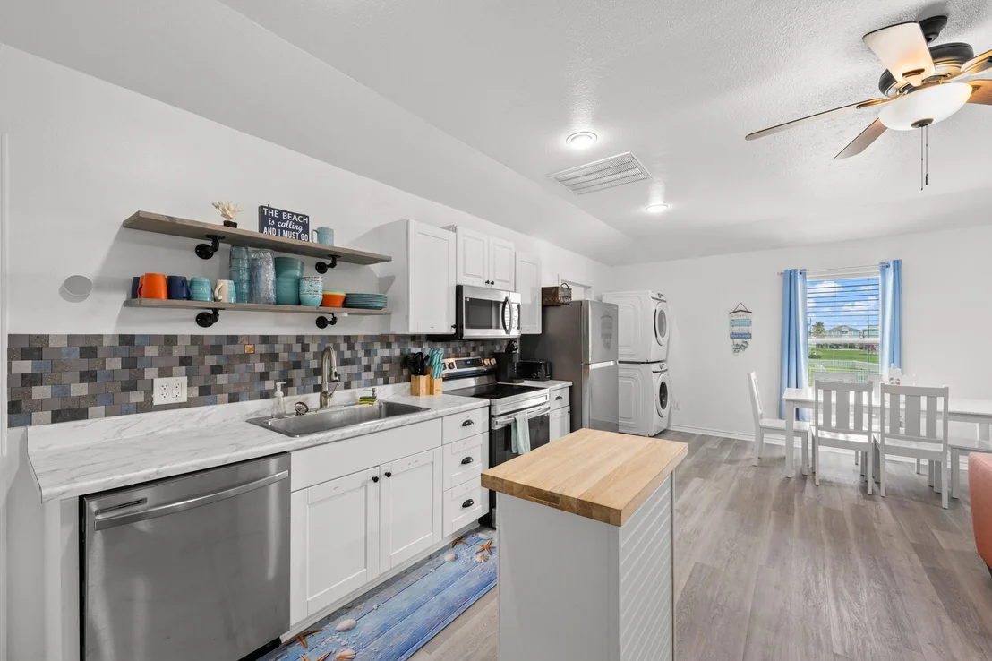 Photo of 818 Surf Drive