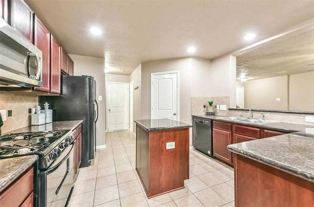 Photo of 1517 Glen Oaks Drive