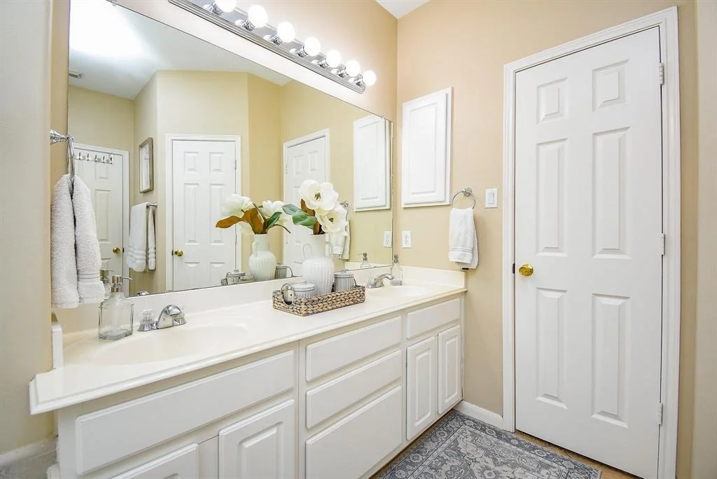 Photo of 9418 Castlegap Drive
