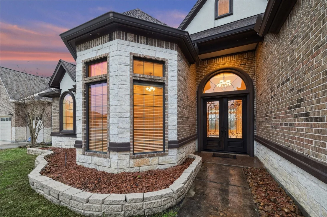 Photo of 144 Waterstone Drive