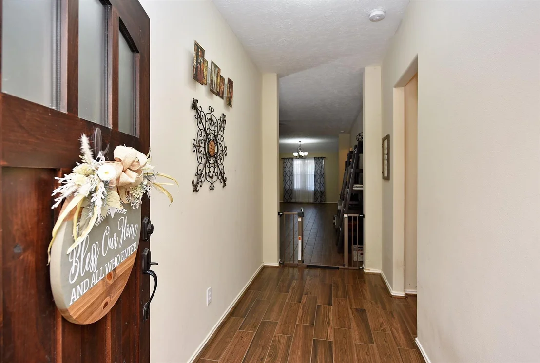 Photo of 26 S Vesper Bend Circle