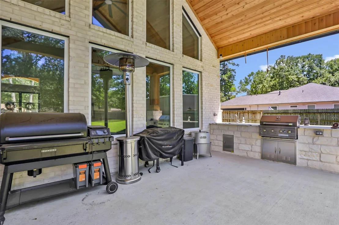 Photo of 2423 Roman Forest Boulevard