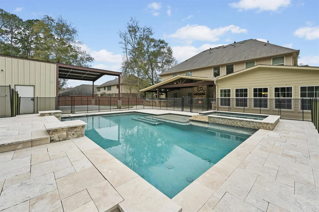 Photo of 610 Carriage View Lane