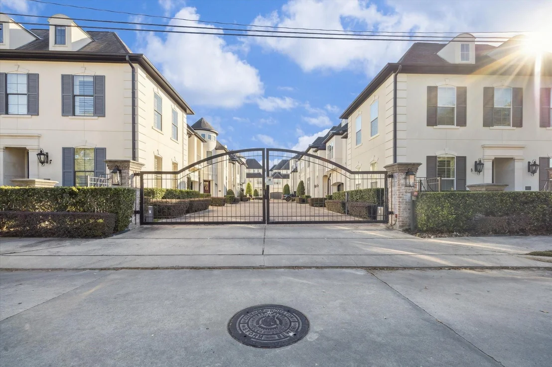 Photo of 7835 Bobbitt Lane