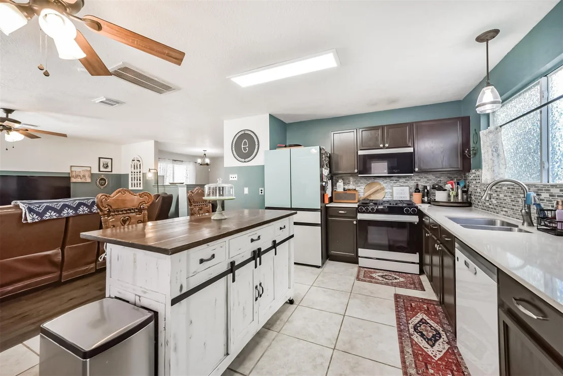 Photo of 18622 Atasca Oaks Drive