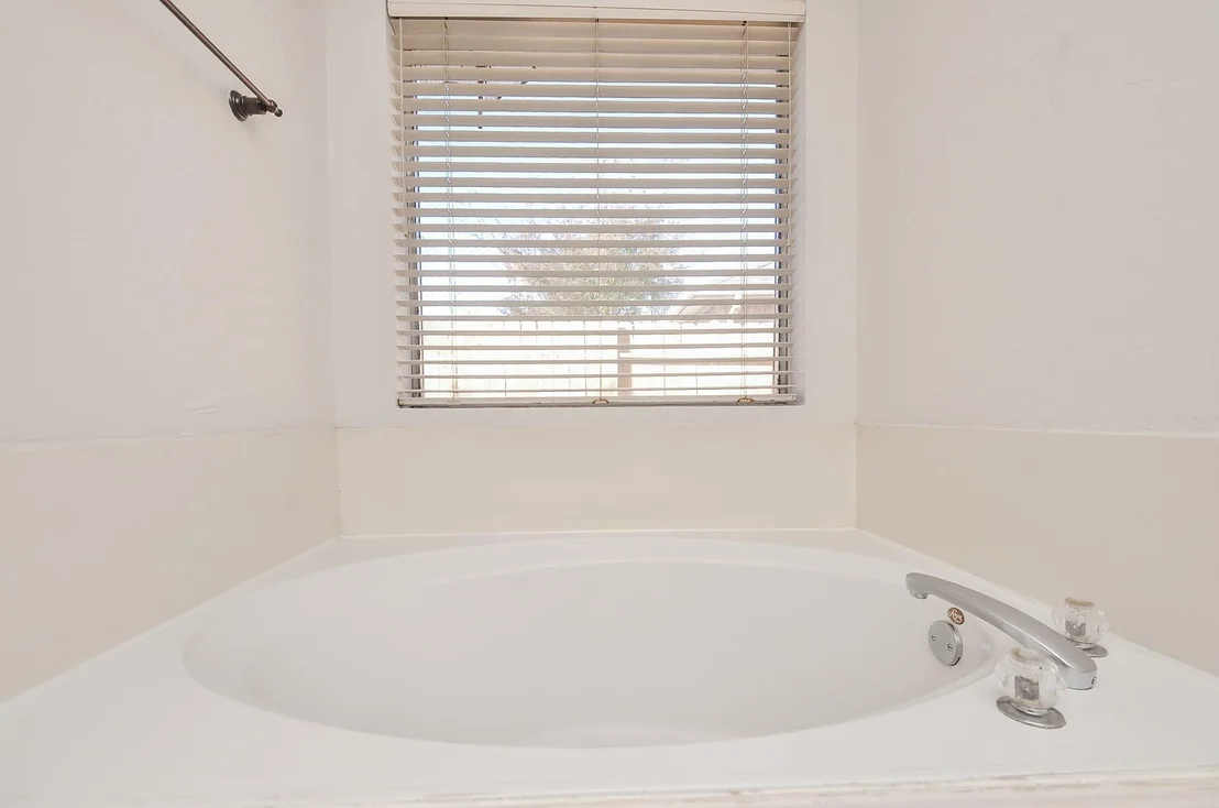 Photo of 17039 Clan Macgregor Drive