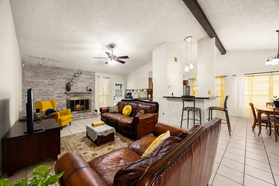 Photo of 17411 Huntersglen Circle