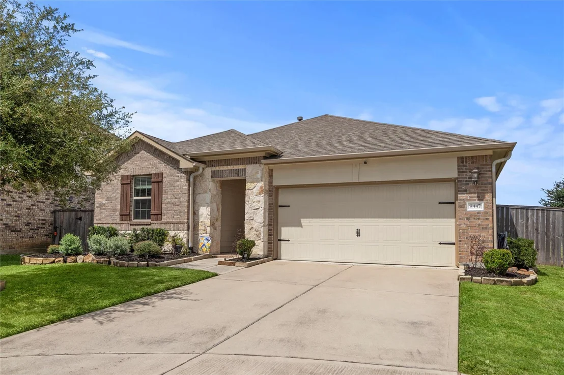 Photo of 9447 Summer River Drive