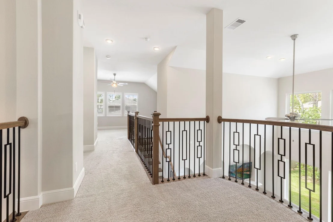 Photo of 11 W Sawyer Ridge Drive