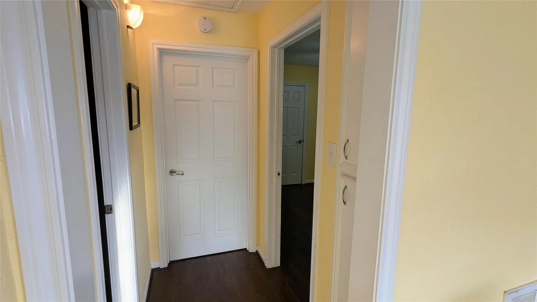 Photo of 4413 N Heron Drive