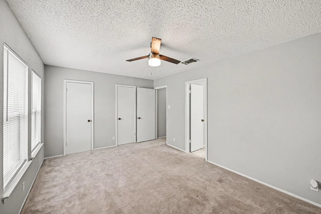 Photo of 8404 Forest Ridge Drive