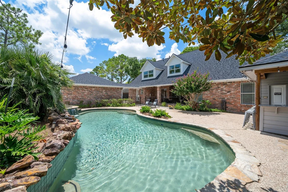 Photo of 2409 Taylor Lane