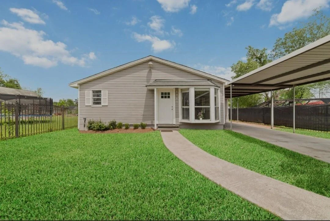 Photo of 2503 Creston Drive