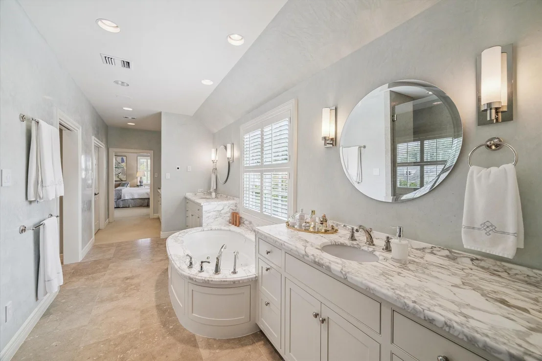 Photo of 5565 Tilbury Drive