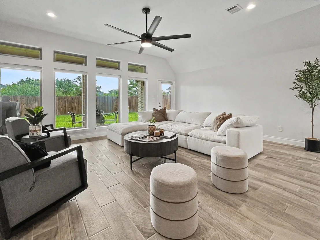 Photo of 3806 Lake Falls Drive