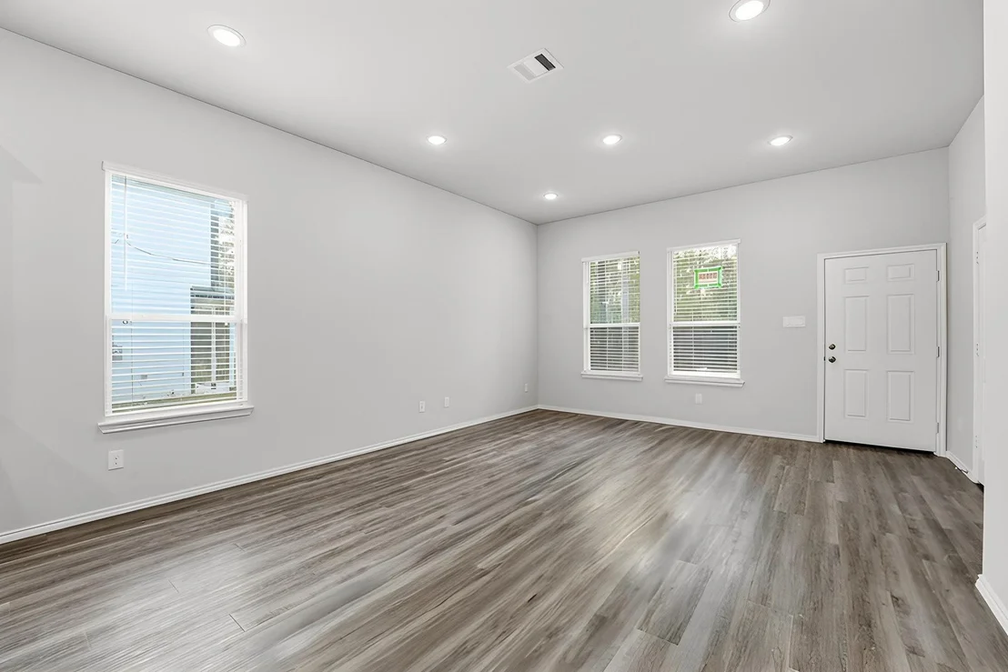 Photo of 15618 Sycamore Drive
