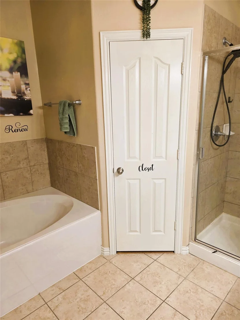 Photo of 24039 Clipper Hill Lane