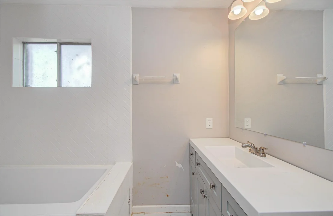 Photo of 9430 Claridge Drive