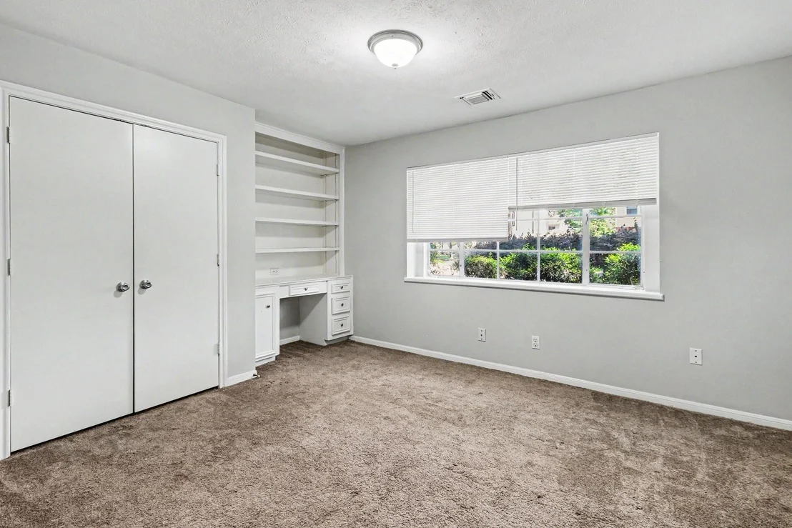 Photo of 5918 Pine Arbor Drive