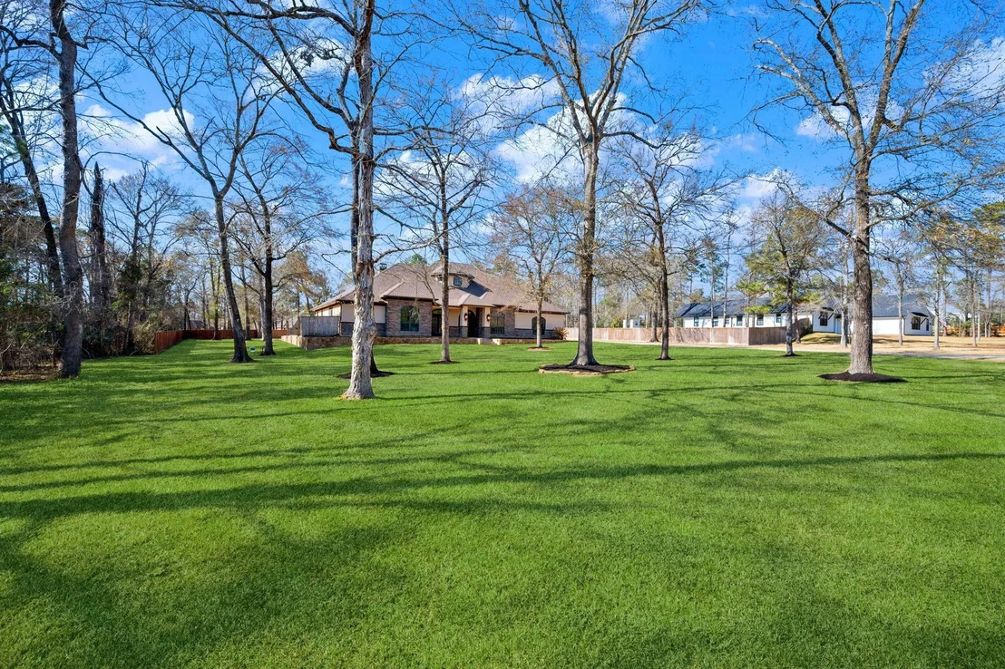 Photo of 9019 Stone Oak Drive