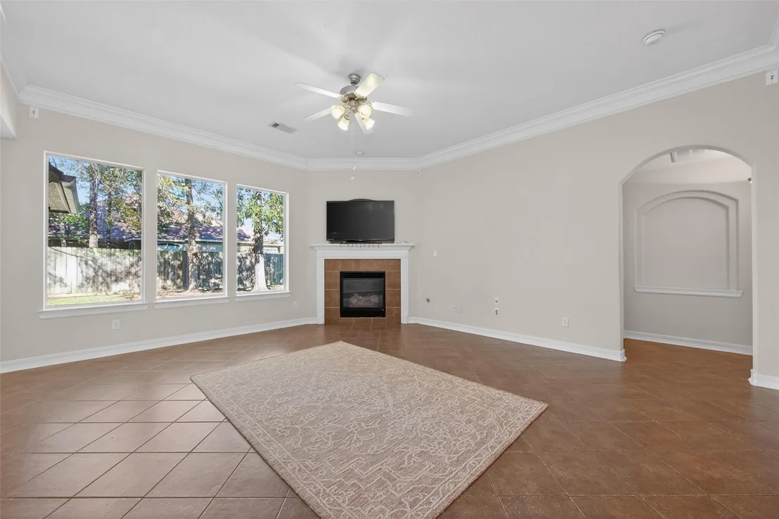 Photo of 3327 Willowbend Road