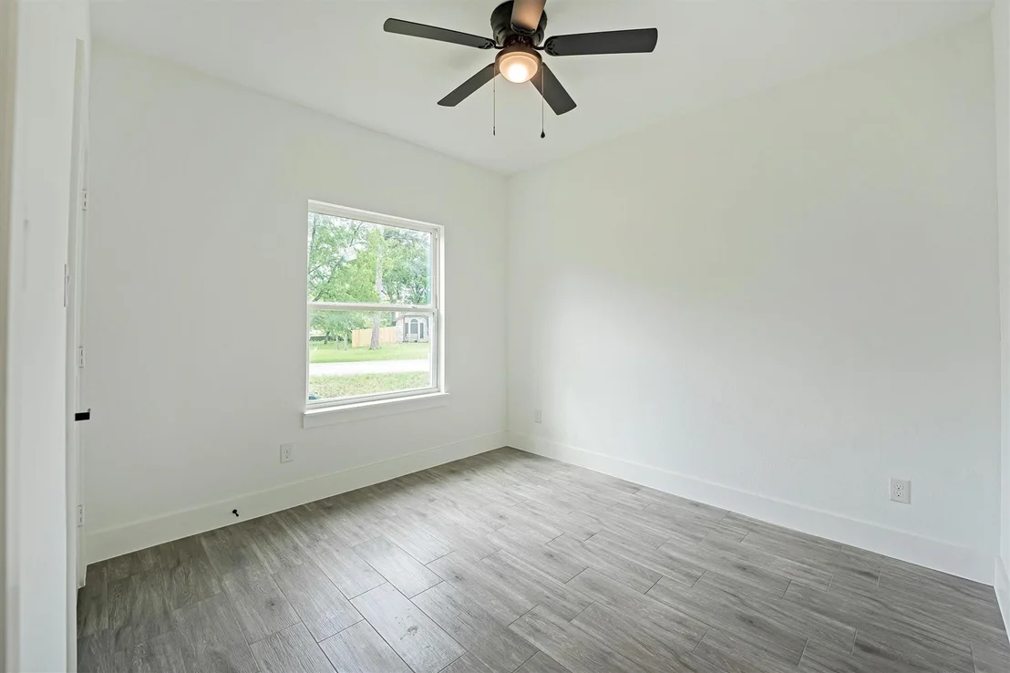 Photo of 10510 Twin Circles Dr