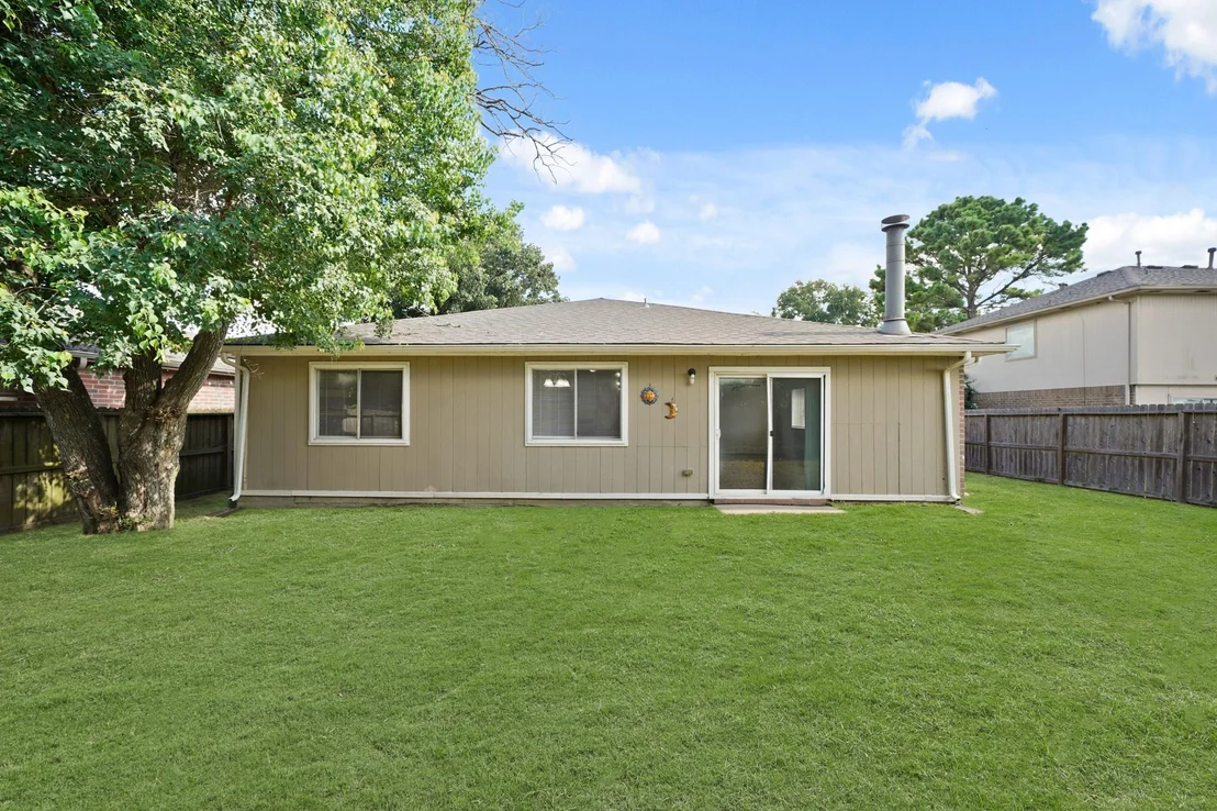 Photo of 5425 Princeton Drive