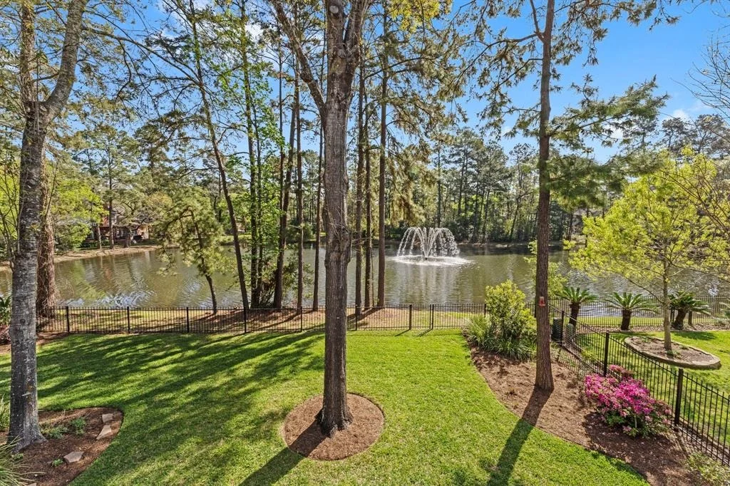 Photo of 211 N Floral Leaf Circle