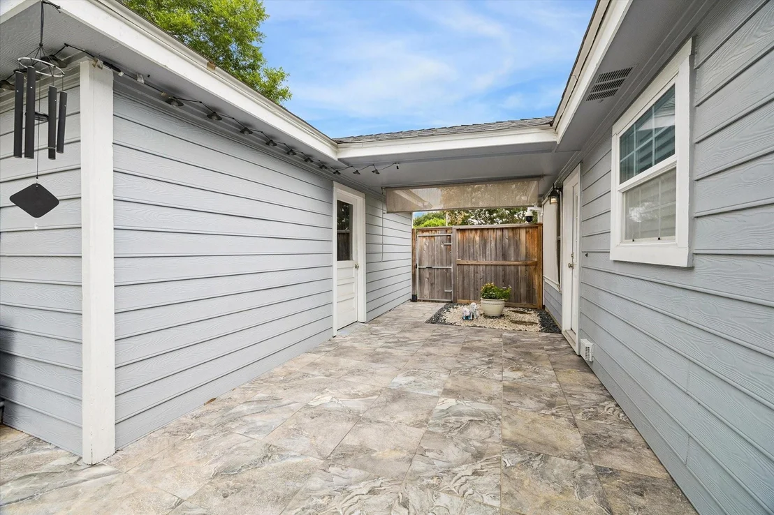 Photo of 1902 Eagle Falls Street
