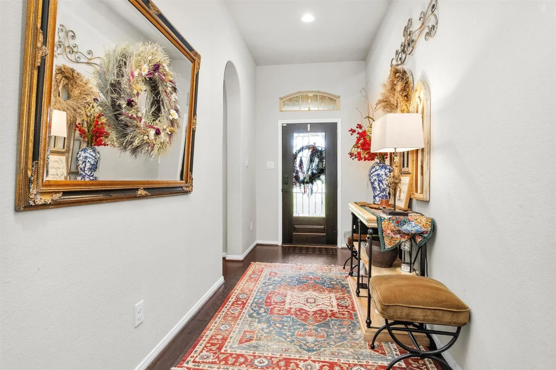 Photo of 9184 White Tail Drive