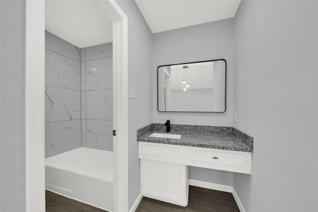 Photo of 307 Enchanted Trail Dr