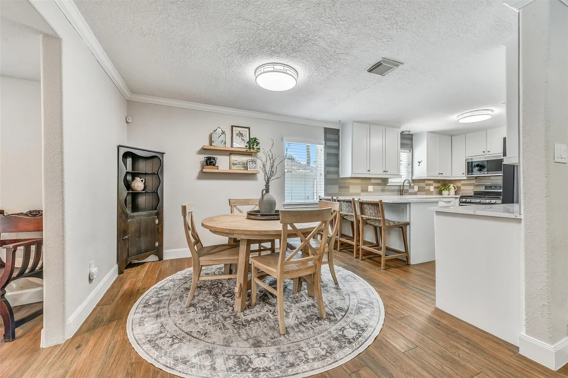 Photo of 9 Earlham Drive