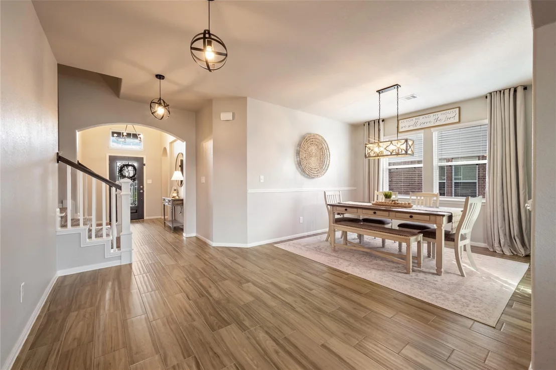 Photo of 119 Comal Drive