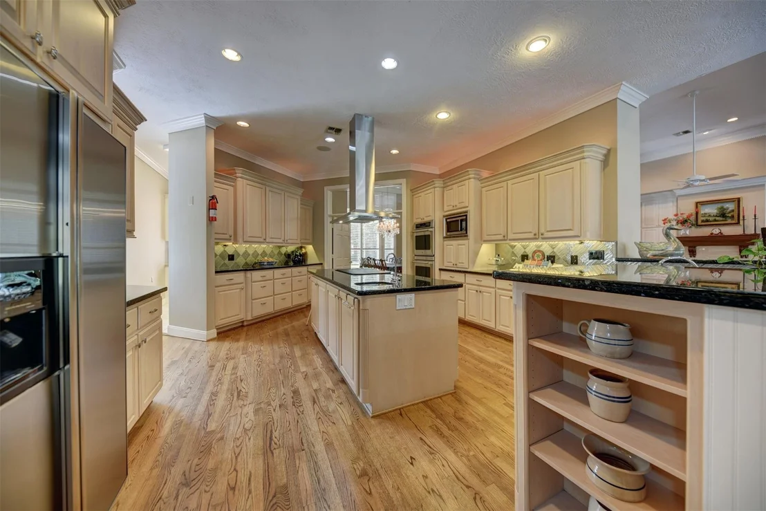 Photo of 851 Elm Drive