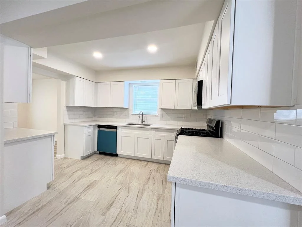 Photo of 11910 Pompano Lane