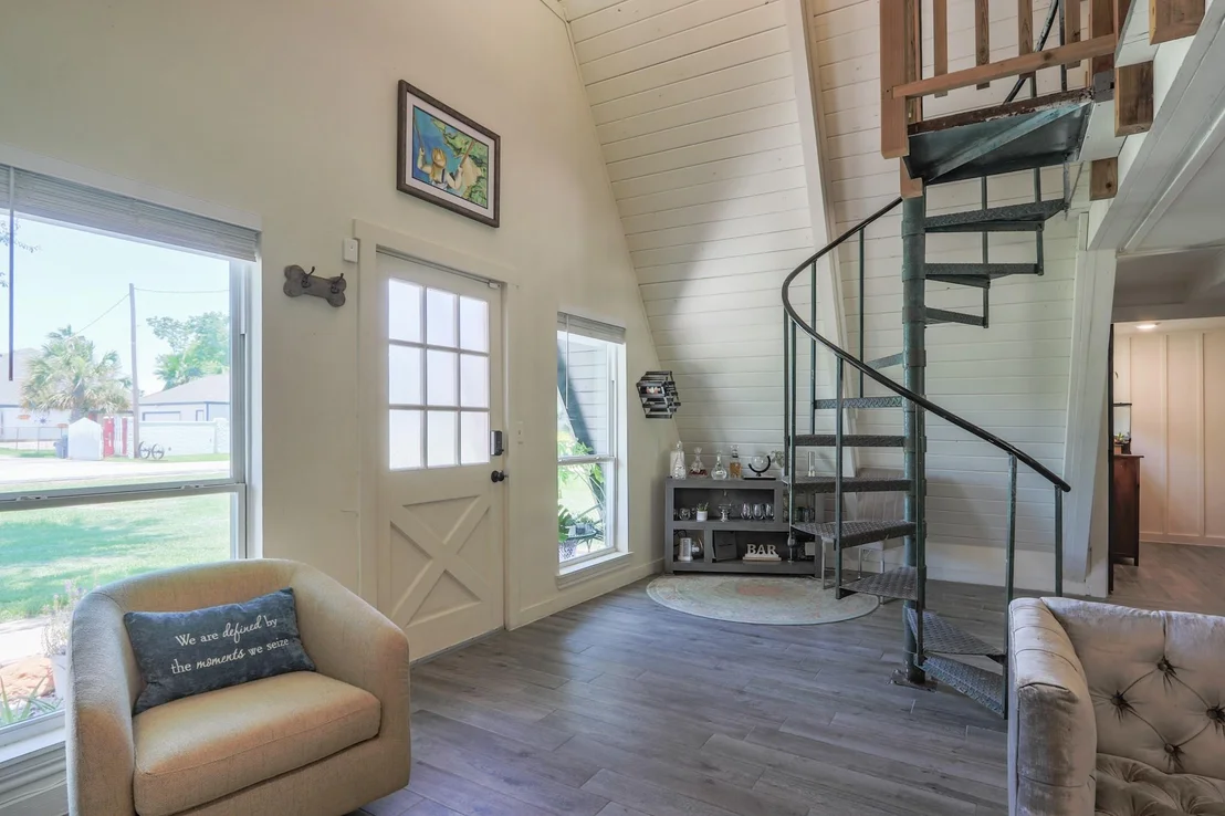 Photo of 2575 Cliff Drive