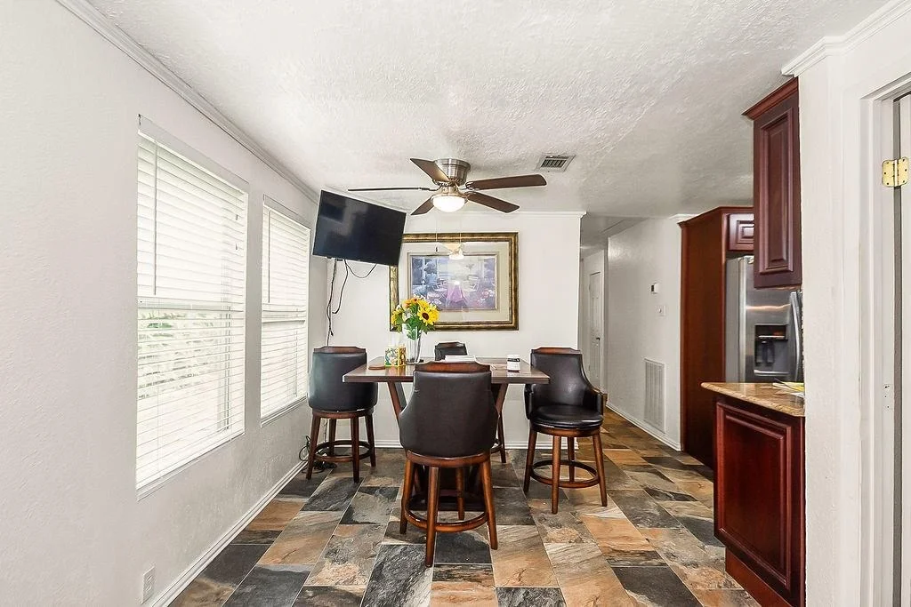 Photo of 4415 W Bayshore Drive