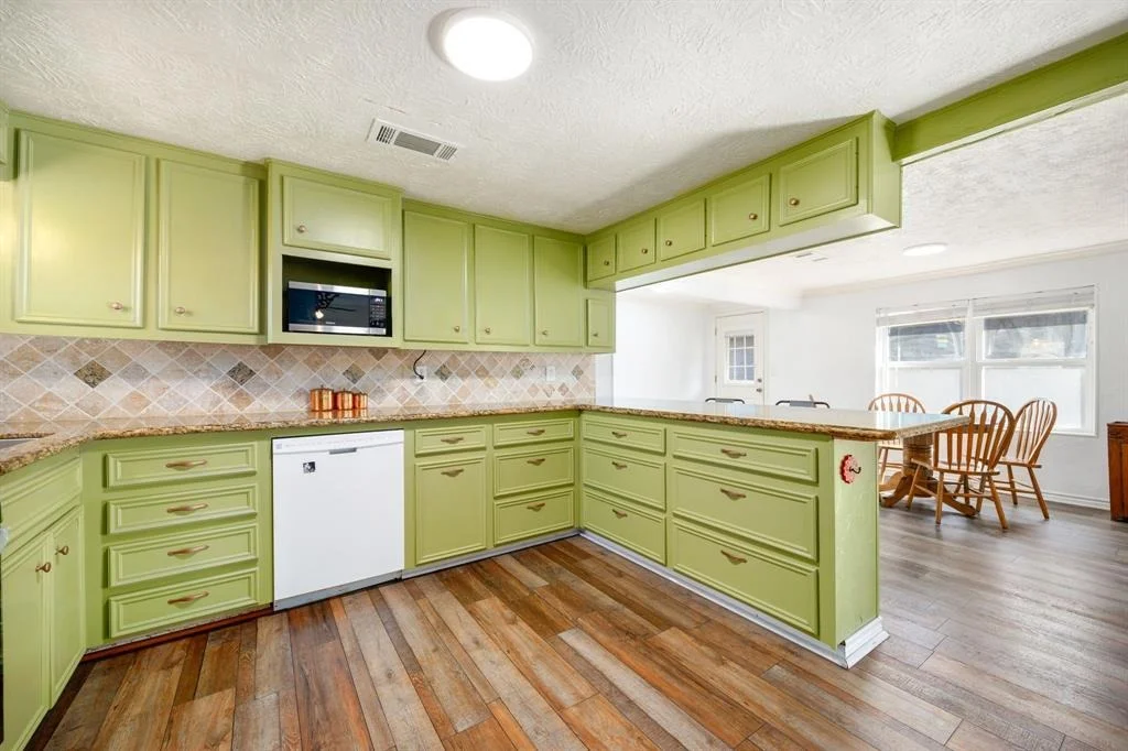 Photo of 33180 Wright Road