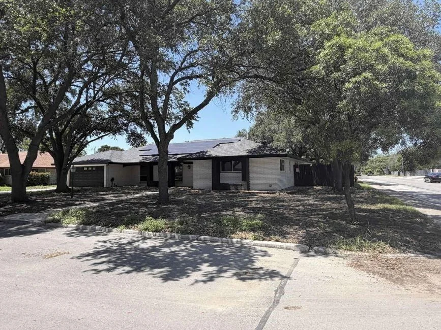 Photo of 421 Candleglo