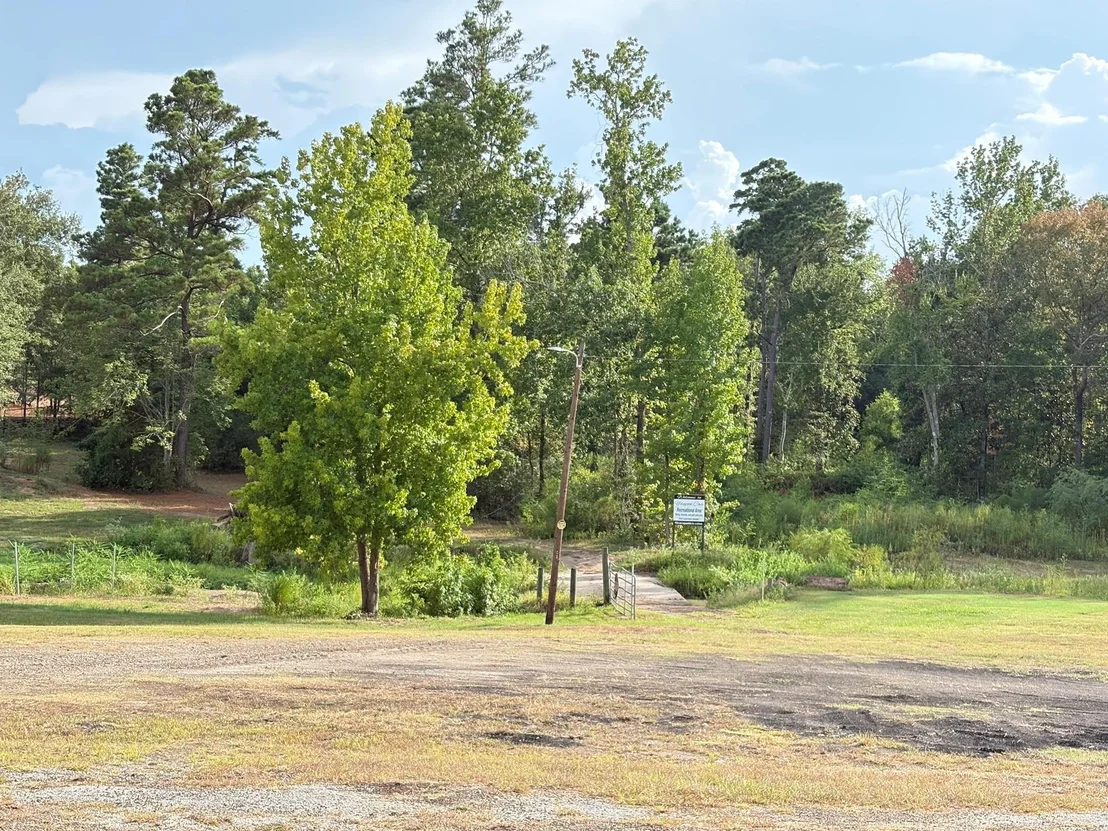 Photo of 139 Laurel Cove W