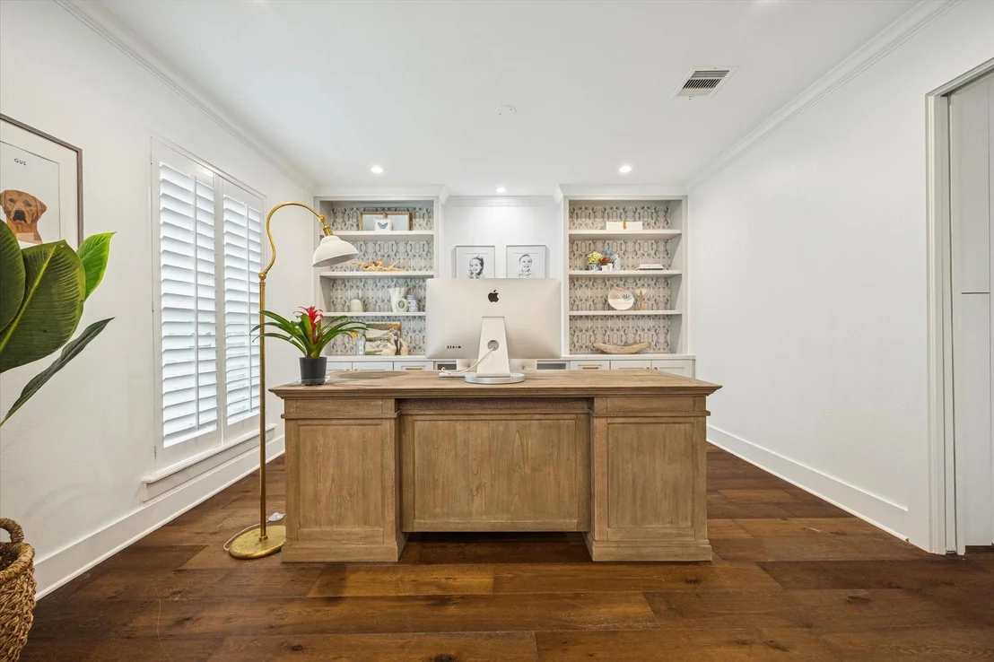 Photo of 1210 Briarbrook Drive