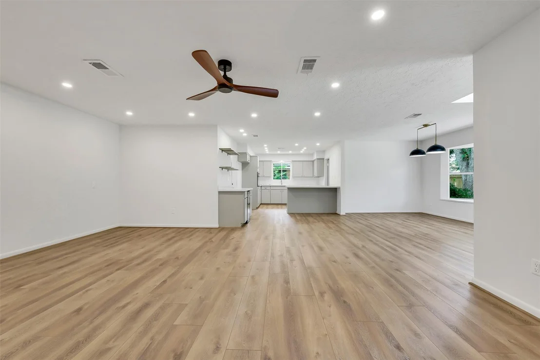 Photo of 1617 Wavecrest Lane