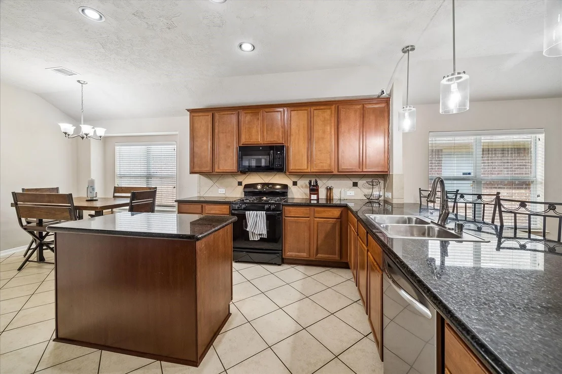 Photo of 4527 Kenya Manor