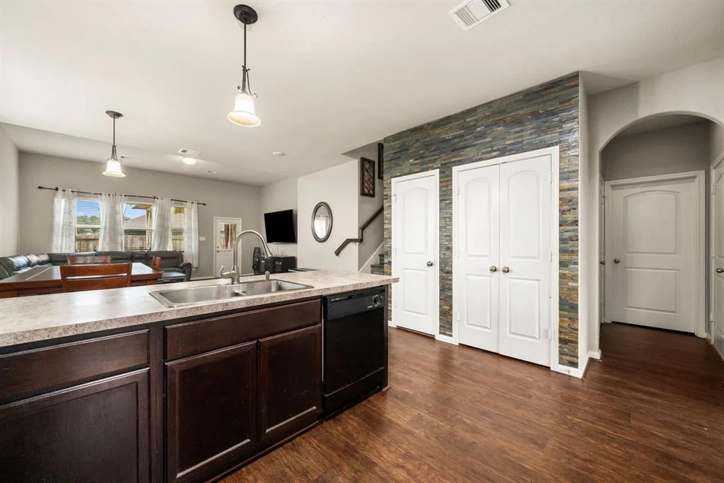 Photo of 9422 Cimarroncito Lane