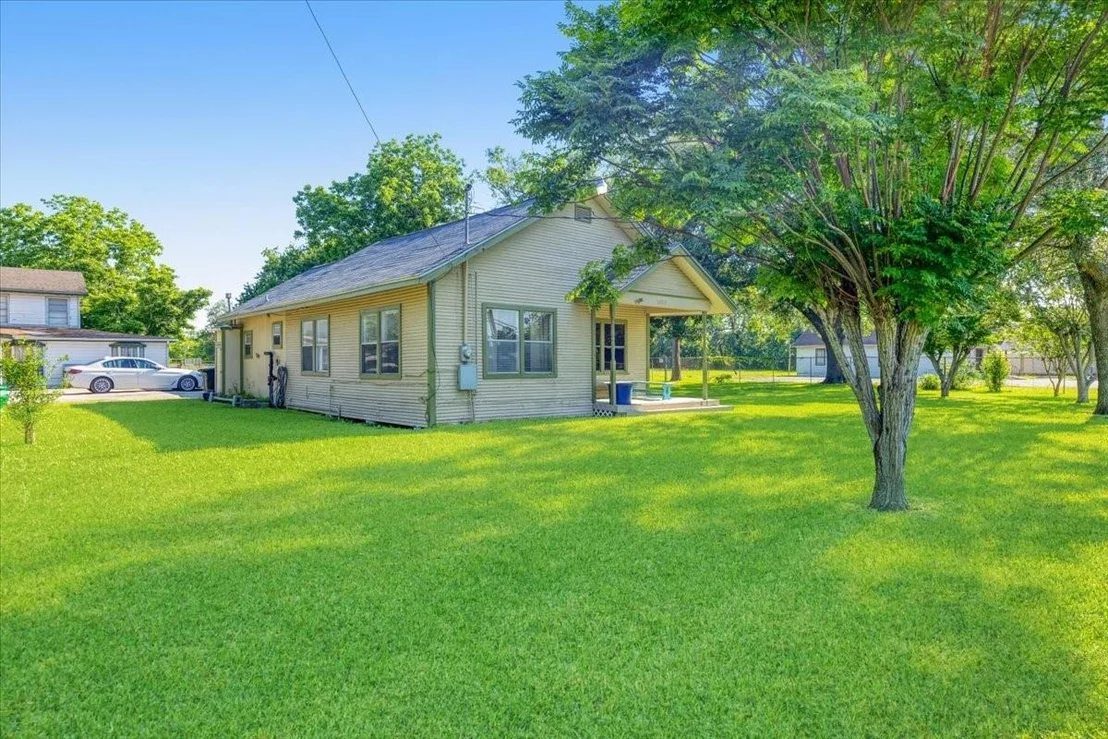 Photo of 3929 Almeda Genoa Road