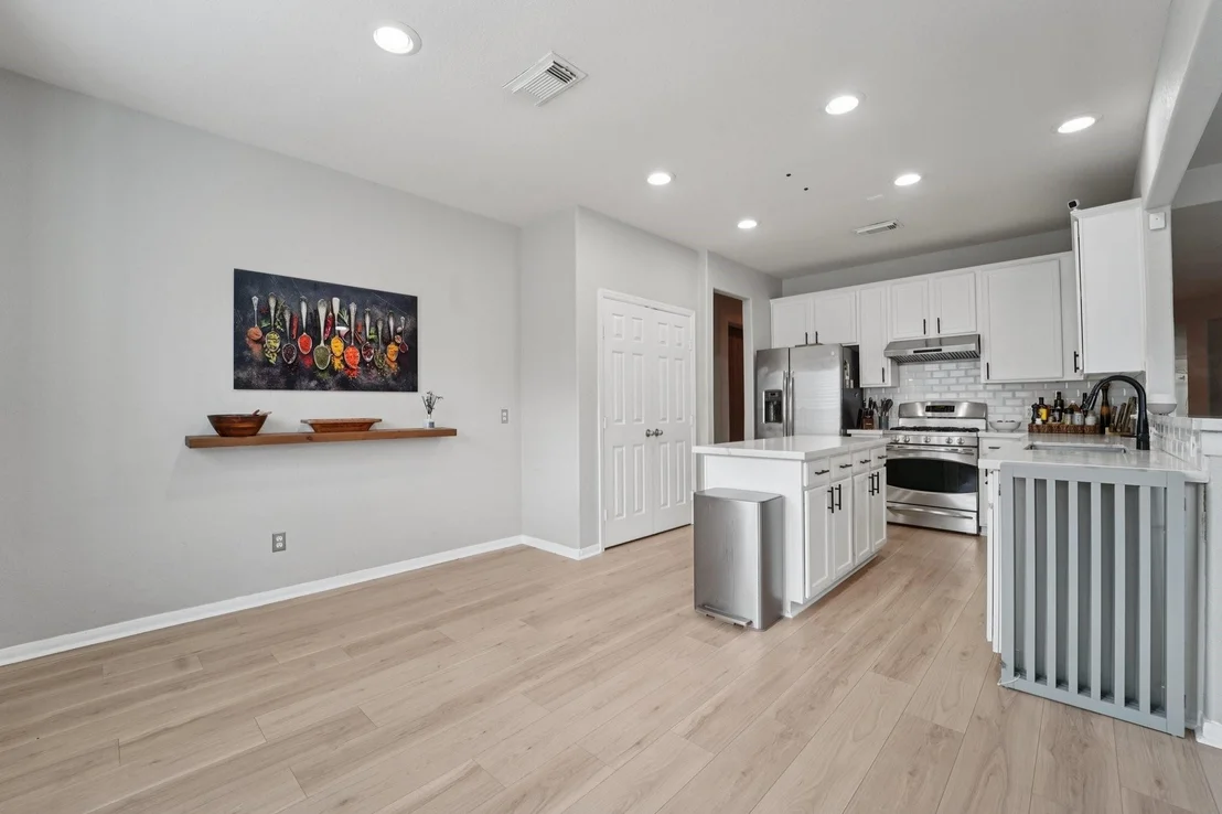 Photo of 14710 Timber Cliff Lane
